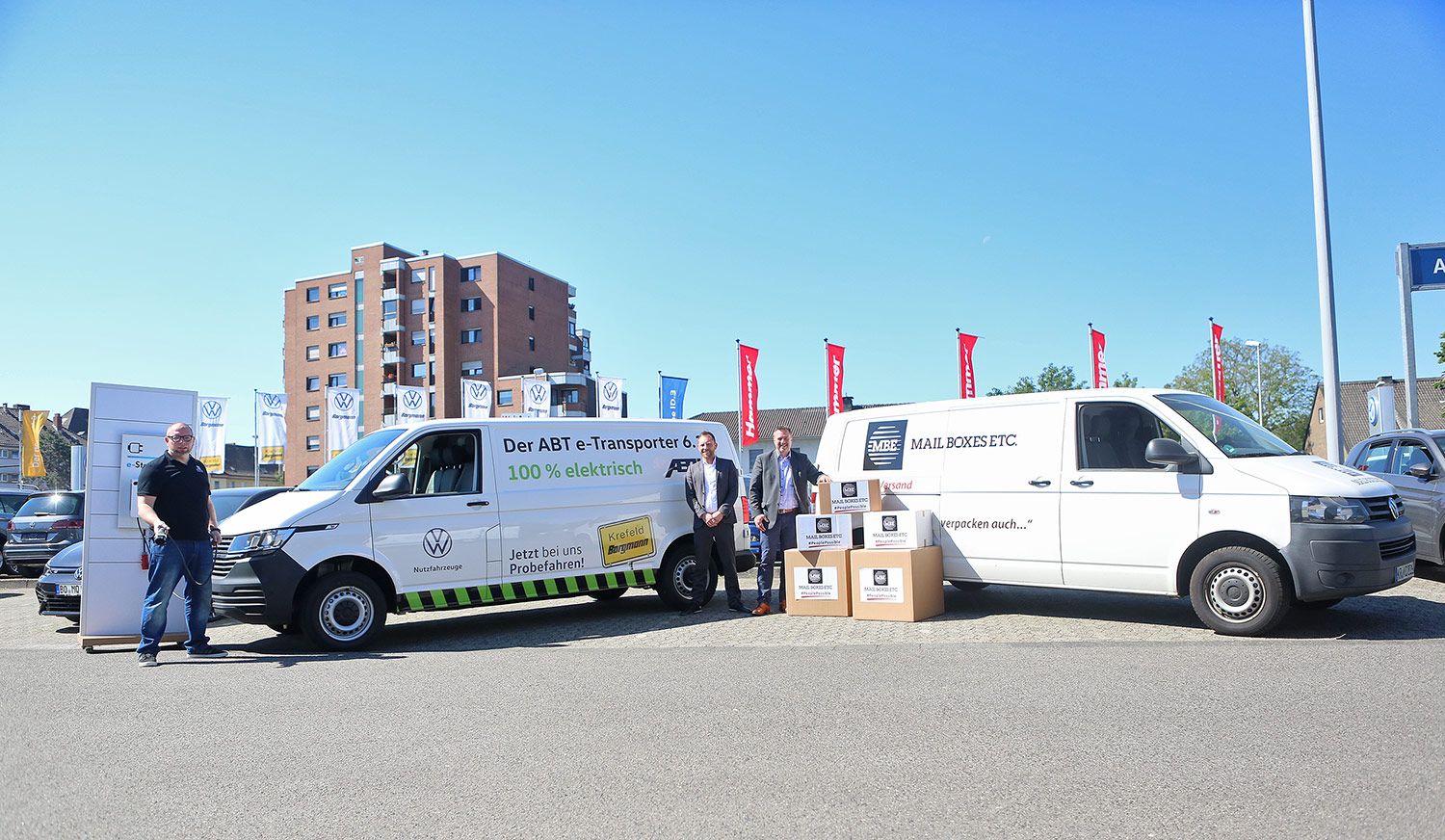 Denys König fährt e-Transporter von VW Nutzfahrzeuge Borgmann Denys König fährt e-Transporter von VW Nutzfahrzeuge Borgmann